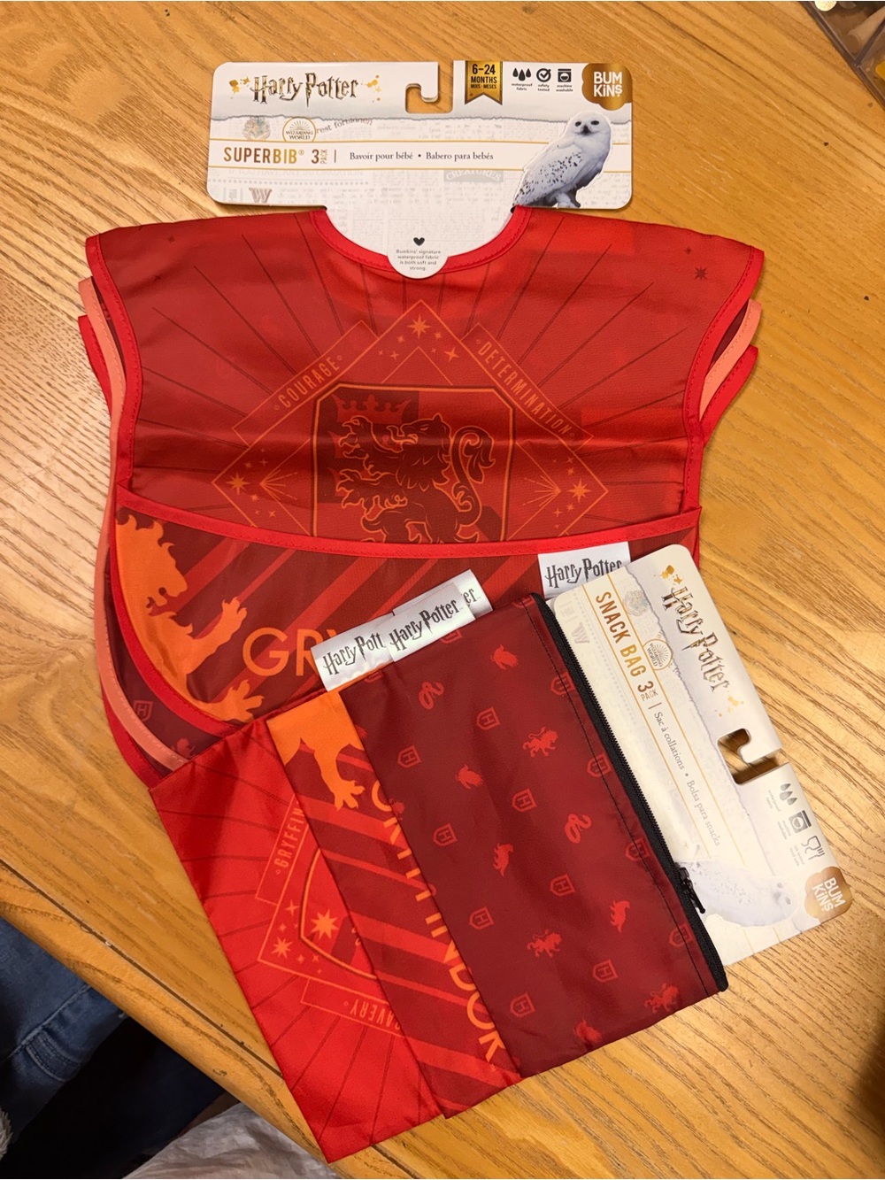 Bumpkins Warner Bros Harry Potter kids baby ' Red Gryffindor Bib & Snack Bag Set
